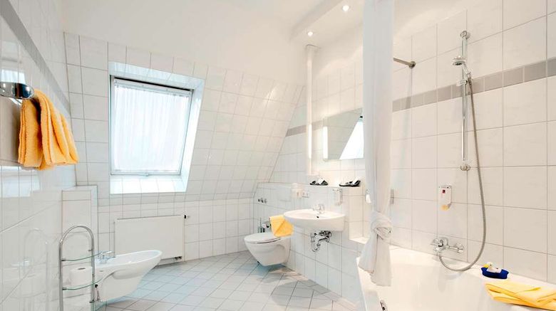 <b>TRYP by Wyndham Kassel City Centre Hotel Room</b>. Images powered by <a href="https://iceportal.shijigroup.com/" title="IcePortal" target="_blank">IcePortal</a>.
