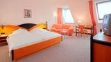 TRYP by Wyndham Kassel City Centre Hotel Room