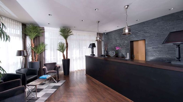<b>Tryp by Wyndham Aquamarin Luebeck Lobby</b>. Images powered by <a href="https://iceportal.shijigroup.com/" title="IcePortal" target="_blank">IcePortal</a>.