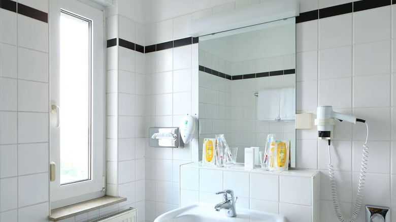 <b>TRYP by Wyndham Bremen Airport Room</b>. Images powered by <a href="https://iceportal.shijigroup.com/" title="IcePortal" target="_blank">IcePortal</a>.