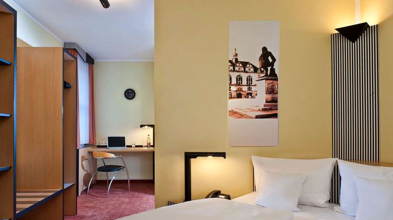 <b>Tryp by Wyndham Halle Room</b>. Images powered by <a href="https://iceportal.shijigroup.com/" title="IcePortal" target="_blank">IcePortal</a>.