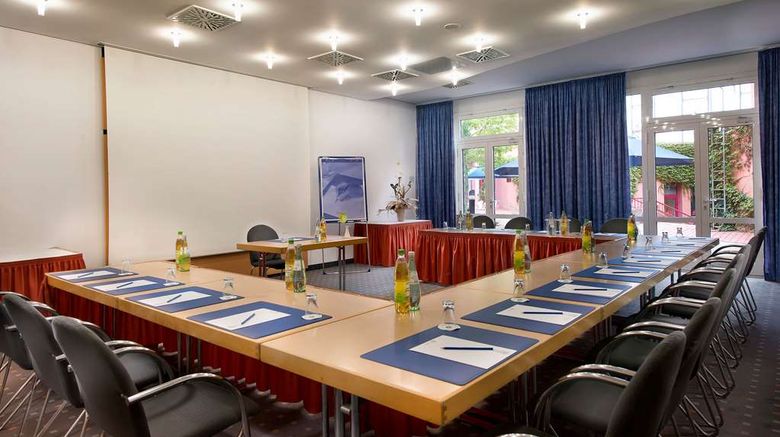 <b>Tryp by Wyndham Halle Meeting</b>. Images powered by <a href="https://iceportal.shijigroup.com/" title="IcePortal" target="_blank">IcePortal</a>.