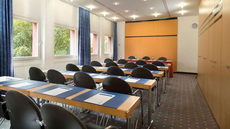<b>Tryp by Wyndham Halle Meeting</b>. Images powered by <a href="https://iceportal.shijigroup.com/" title="IcePortal" target="_blank">IcePortal</a>.
