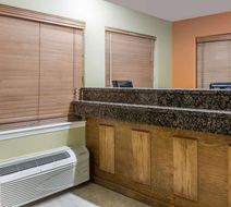 Days Inn Orange Lobby