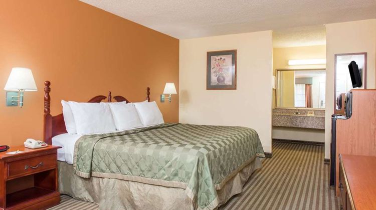 Days Inn Orange Room