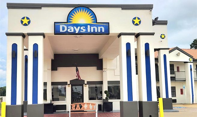 Days Inn Orange Exterior