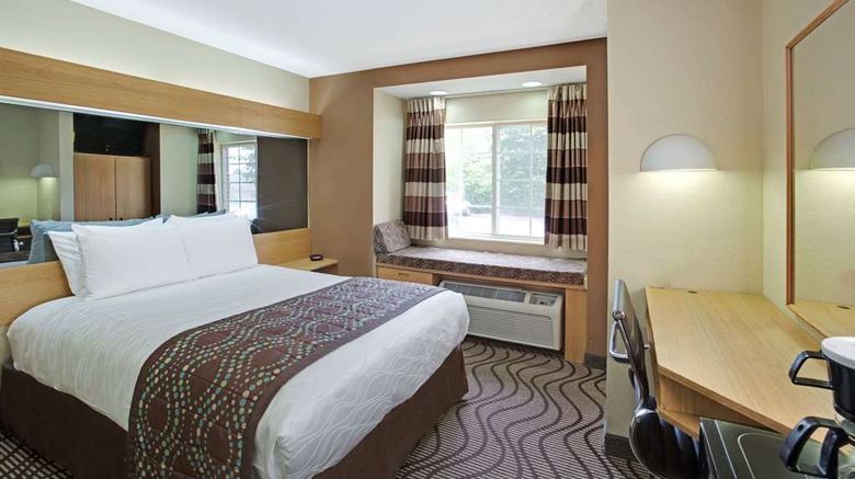 <b>Microtel Inn/Suites Charlotte/Univ Place Room</b>. Images powered by <a href="https://iceportal.shijigroup.com/" title="IcePortal" target="_blank">IcePortal</a>.