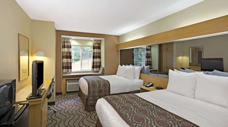 Microtel Inn/Suites Charlotte/Univ Place Room
