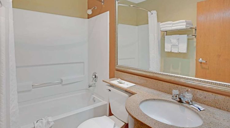 Microtel Inn/Suites Charlotte/Univ Place Room