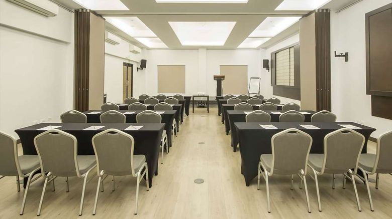 <b>Microtel by Wyndham Eagle Ridge Meeting</b>. Images powered by <a href="https://iceportal.shijigroup.com/" title="IcePortal" target="_blank">IcePortal</a>.