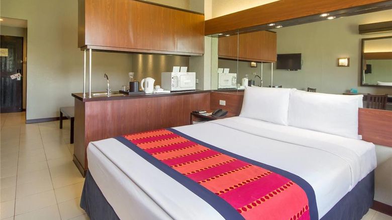 <b>Microtel by Wyndham Eagle Ridge Room</b>. Images powered by <a href="https://iceportal.shijigroup.com/" title="IcePortal" target="_blank">IcePortal</a>.
