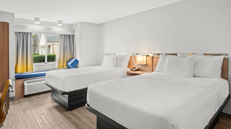Microtel Inn Lexington Room