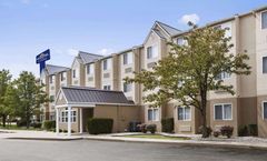 Microtel Inn & Suites Louisville East