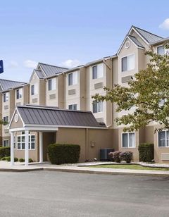 Microtel Inn & Suites Louisville East