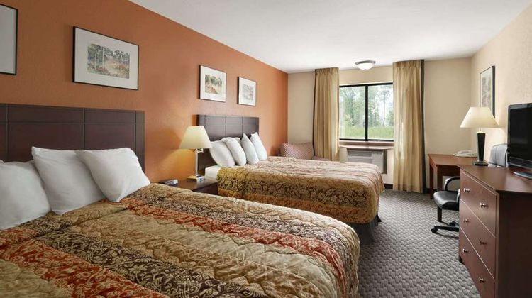 Days Inn & Suites Stevens Point Room