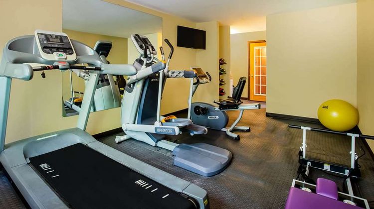 Days Inn & Suites Stevens Point Health