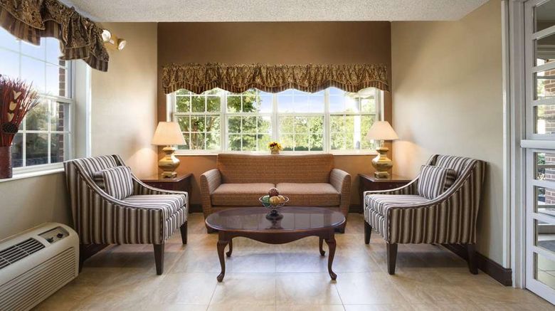 <b>Microtel Inn & Suites Duncan/Spartanburg Lobby</b>. Images powered by <a href="https://iceportal.shijigroup.com/" title="IcePortal" target="_blank">IcePortal</a>.