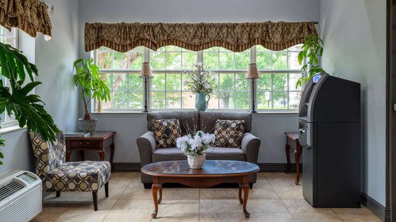 <b>Microtel Inn & Suites Duncan/Spartanburg Lobby</b>. Images powered by <a href="https://iceportal.shijigroup.com/" title="IcePortal" target="_blank">IcePortal</a>.