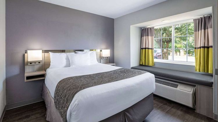 Microtel Inn & Suites Duncan/Spartanburg Room
