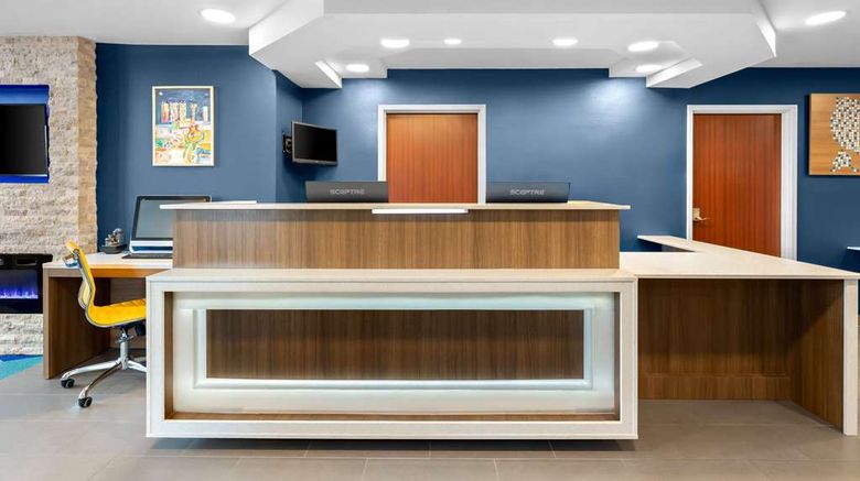 <b>Microtel Inn & Suites Tulsa East Lobby</b>. Images powered by <a href="https://iceportal.shijigroup.com/" title="IcePortal" target="_blank">IcePortal</a>.