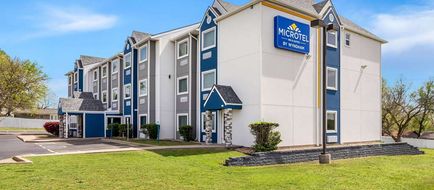 Microtel Inn & Suites Tulsa East Exterior
