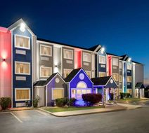 Microtel Inn & Suites Tulsa East Exterior