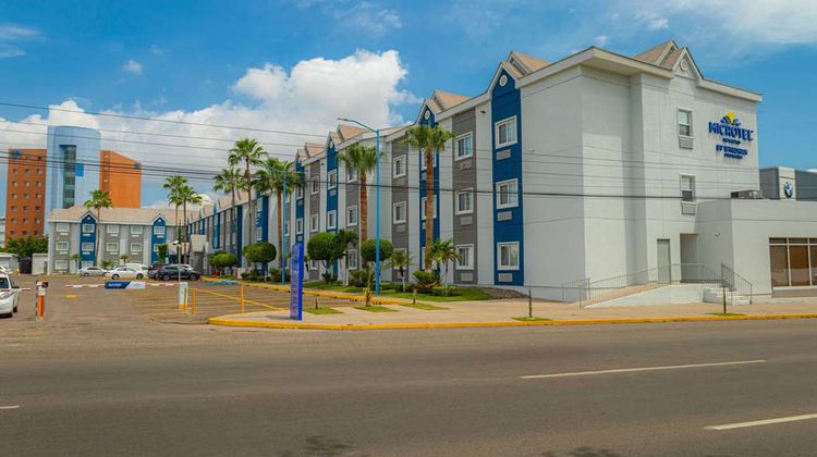Microtel Inn & Stes by Wyndham Culiacan Exterior