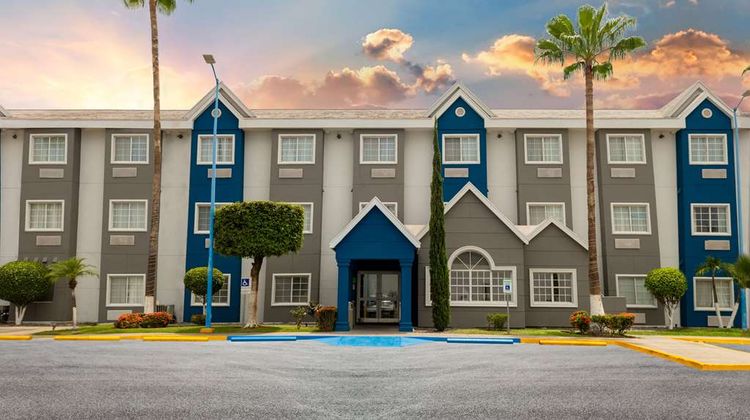 Microtel Inn & Stes by Wyndham Culiacan Exterior