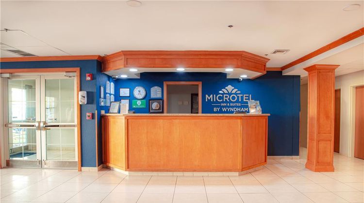 Microtel Inn & Stes by Wyndham Culiacan Lobby