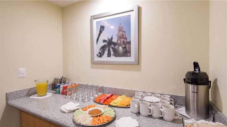 Microtel Inn & Stes by Wyndham Culiacan Meeting