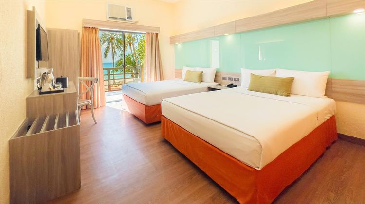 Microtel by Wyndham Boracay Room