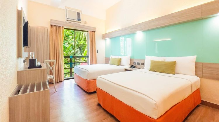 Microtel by Wyndham Boracay Room