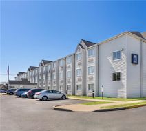 Knights Inn & Suites Allentown Exterior