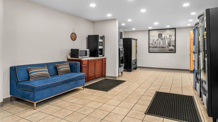 Knights Inn & Suites Allentown Other