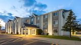 <b>Microtel Inn & Suites Sioux Falls Exterior</b>. Images powered by <a href="https://iceportal.shijigroup.com/" title="IcePortal" target="_blank">IcePortal</a>.