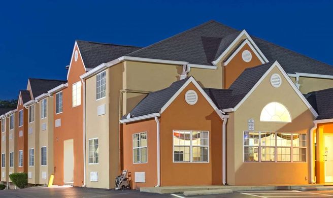 Microtel Inn & Suites Murfreesboro Exterior