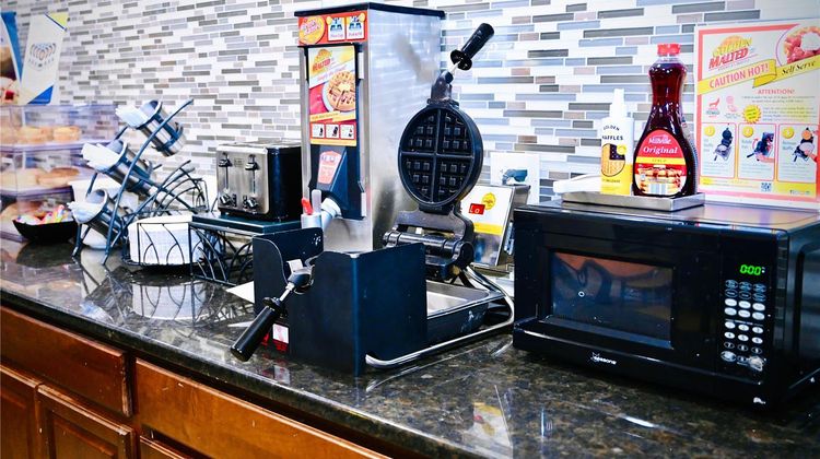 Microtel Inn & Suites Murfreesboro Restaurant