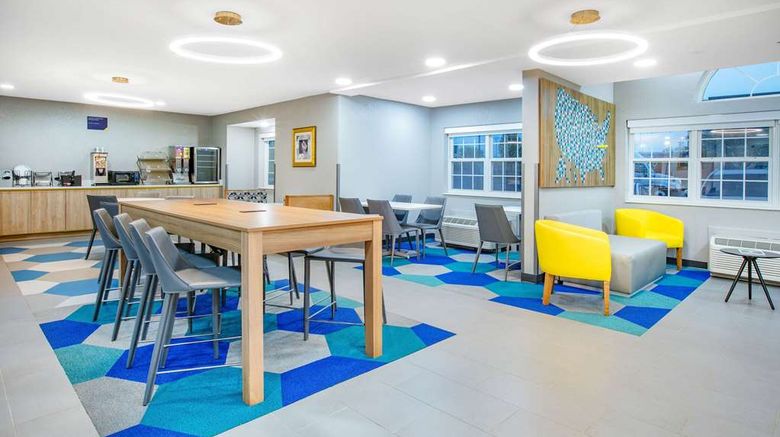 <b>Microtel Inn & Suites by Wyndham Beckley Lobby</b>. Images powered by <a href="https://iceportal.shijigroup.com/" title="IcePortal" target="_blank">IcePortal</a>.
