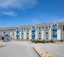 Microtel Inn & Suites by Wyndham Beckley Exterior