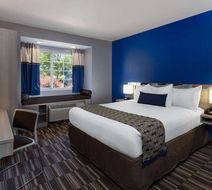 Microtel Inn & Suites Bethel/Danbury Room