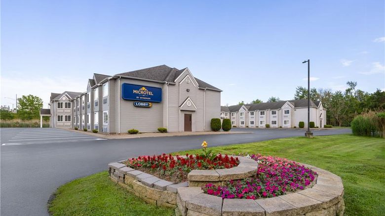 <b>Microtel Inn & Suites Albany Airport Exterior</b>. Images powered by <a href="https://iceportal.shijigroup.com/" title="IcePortal" target="_blank">IcePortal</a>.