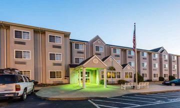 Microtel Inn & Suites Hillsborough