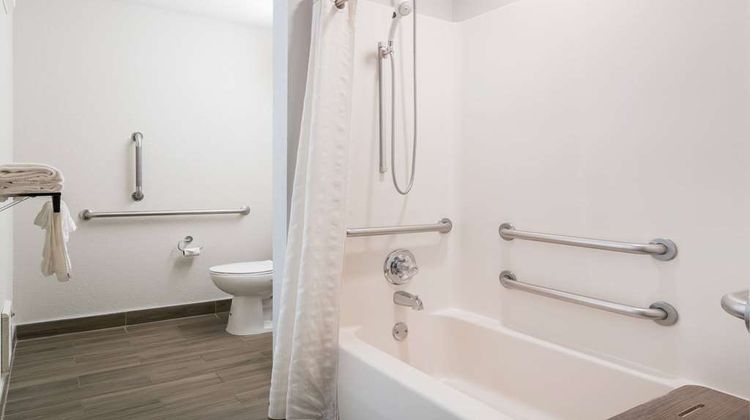 Microtel Inn & Suites Rochester Room
