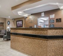 Microtel Inn & Suites Rochester Lobby