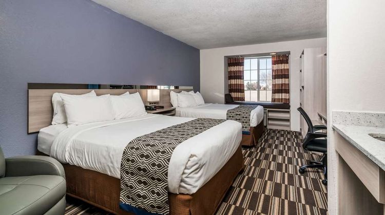 Microtel Inn & Suites Rochester Room