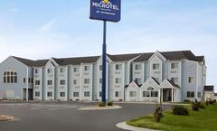 Microtel Inn & Suites by Wyndham Lincoln