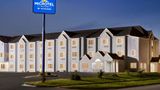 Microtel Inn & Suites by Wyndham Lincoln Exterior