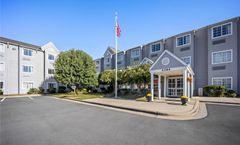 Microtel Inn & Suites Greensboro
