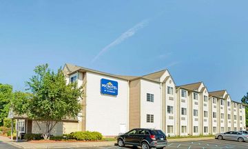 Microtel Inn & Suites Roseville