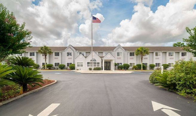 Microtel Inn & Suites Pooler/Savannah Exterior